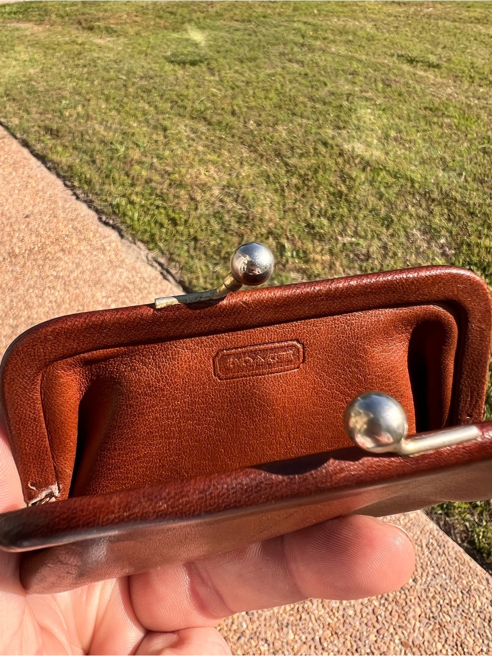 Vintage Coach Kisslock Coin Wallet brown leather - Picture 4 of 4